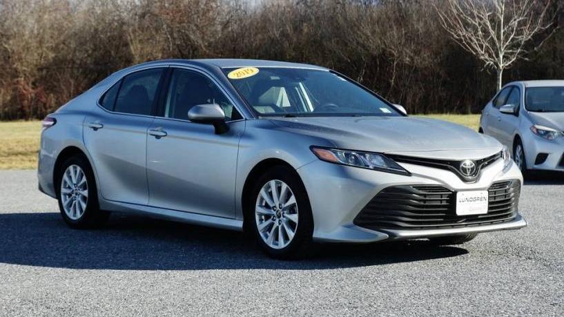 TOYOTA CAMRY 2019 4T1B11HK8KU173290 image