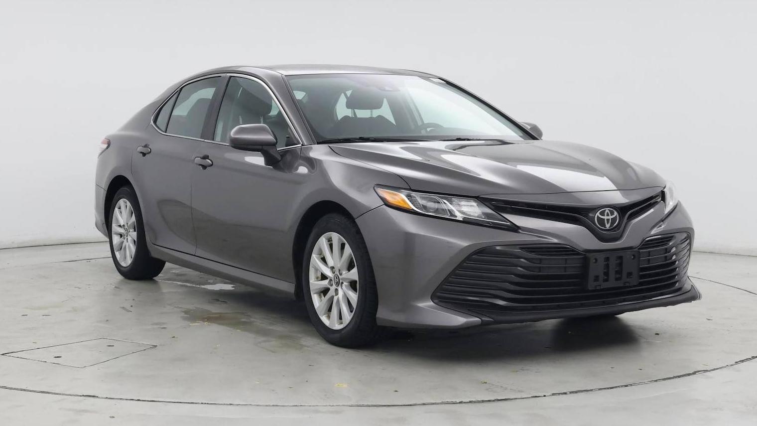 TOYOTA CAMRY 2019 4T1B11HK1KU714129 image
