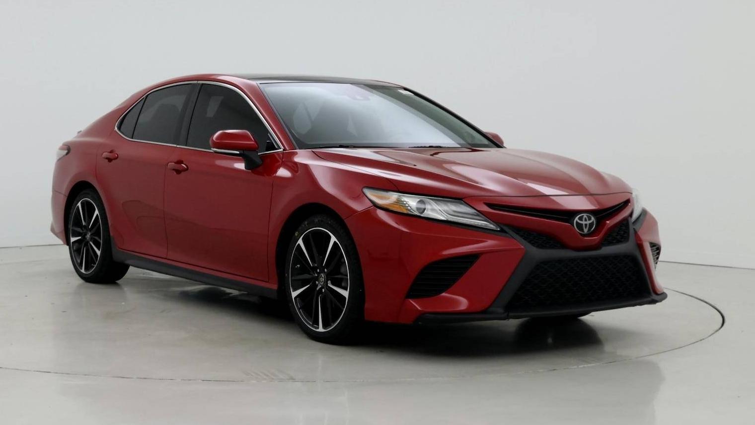 TOYOTA CAMRY 2019 4T1B61HK2KU180365 image