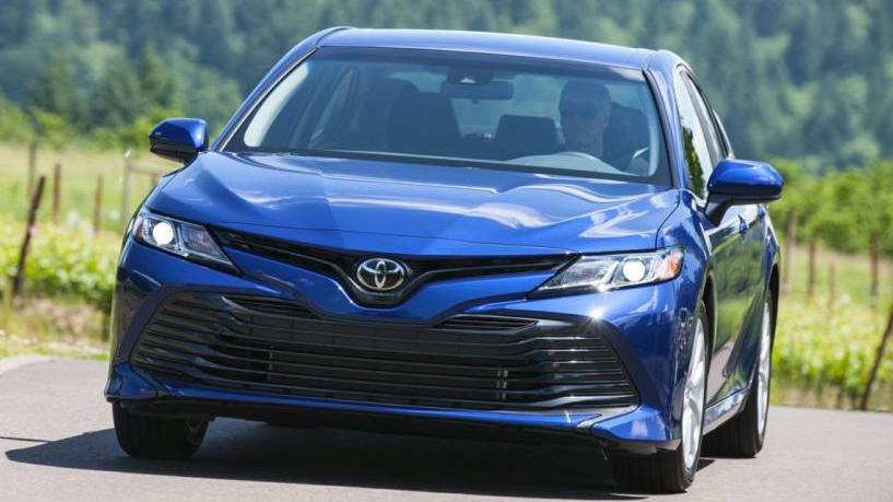 TOYOTA CAMRY 2019 4T1B11HK0KU715918 image