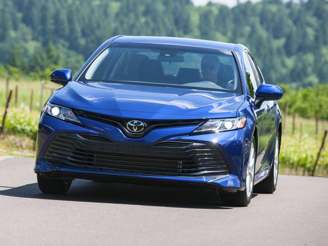 TOYOTA CAMRY 2019 4T1B11HK9KU696978 image