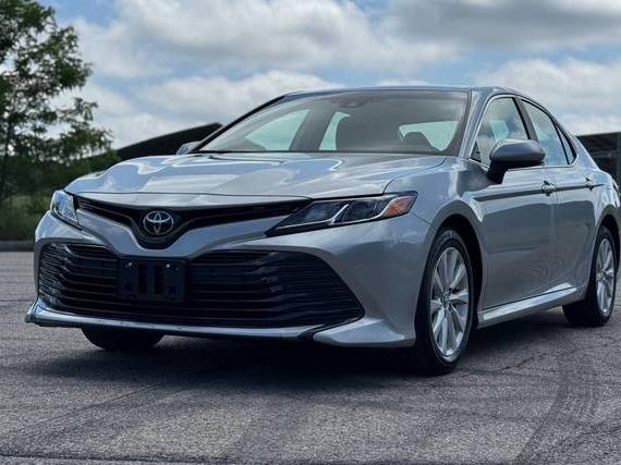 TOYOTA CAMRY 2019 4T1B11HK0KU247690 image
