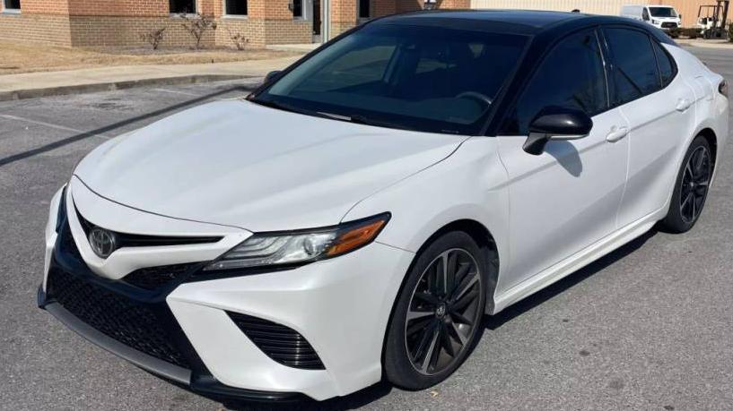 TOYOTA CAMRY 2019 4T1B61HK5KU188587 image