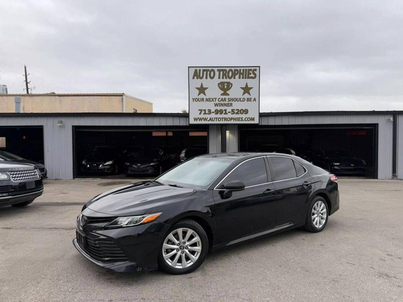 TOYOTA CAMRY 2019 4T1B11HK8KU263670 image