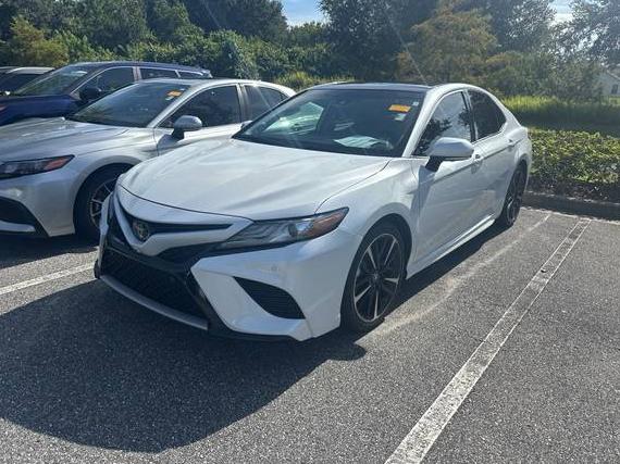 TOYOTA CAMRY 2019 4T1B61HK6KU812610 image