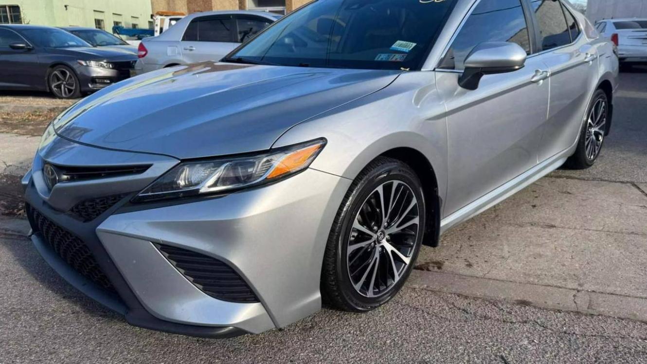 TOYOTA CAMRY 2019 4T1B11HK5KU786032 image