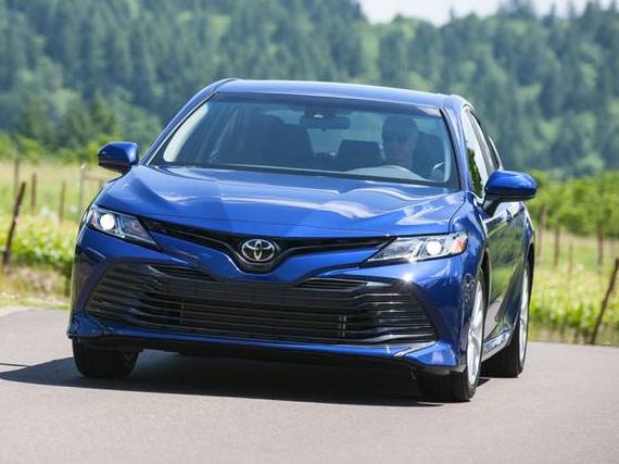 TOYOTA CAMRY 2019 4T1B11HK6KU786007 image