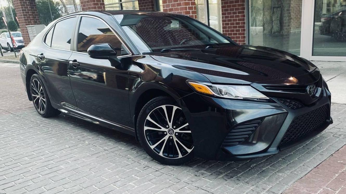 TOYOTA CAMRY 2019 4T1B11HK9KU761635 image