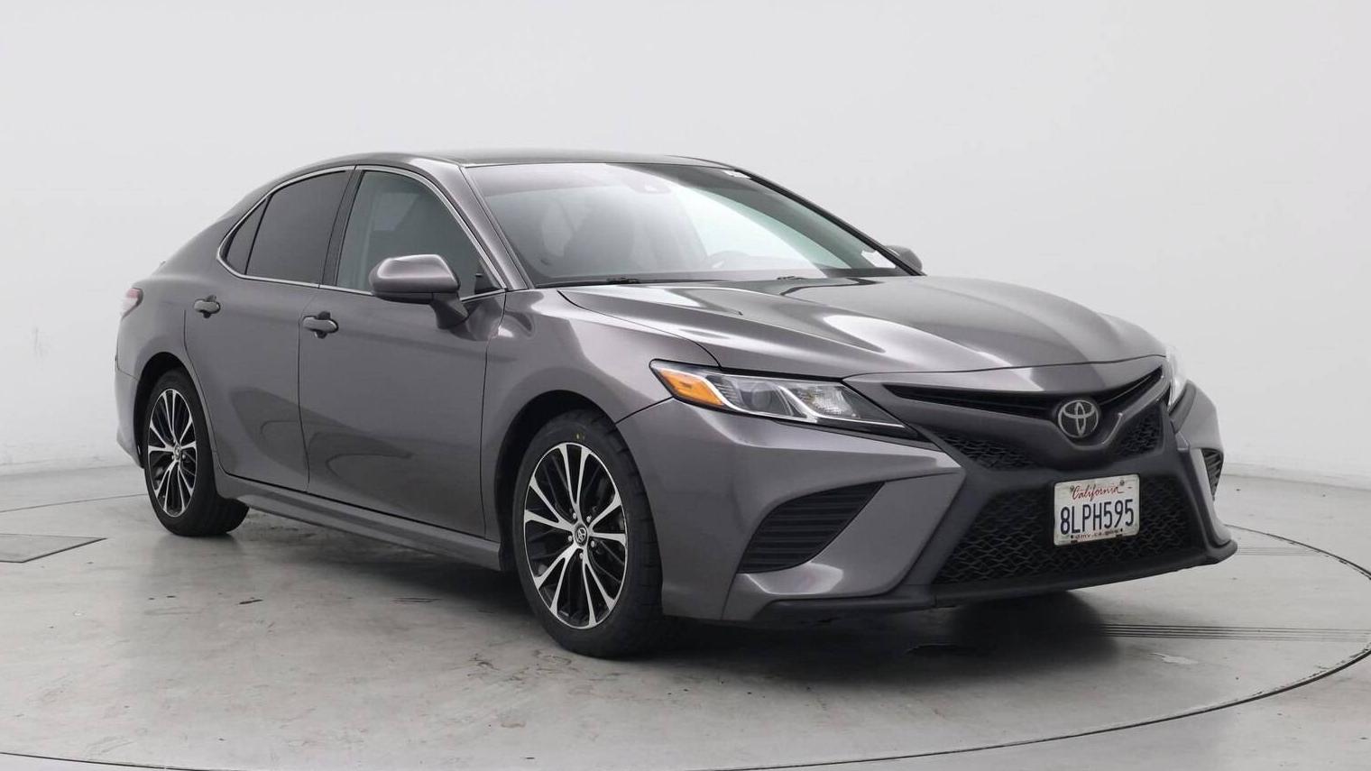 TOYOTA CAMRY 2019 4T1B11HK7KU822450 image