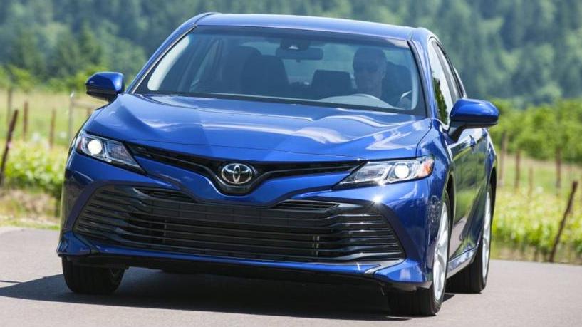 TOYOTA CAMRY 2019 4T1B11HK3KU219334 image