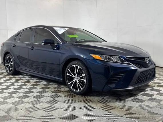 TOYOTA CAMRY 2019 4T1B11HK0KU684086 image