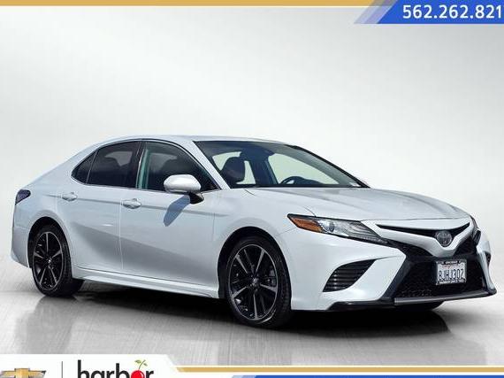 TOYOTA CAMRY 2019 4T1B61HK2KU723066 image