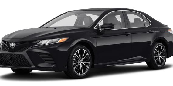 TOYOTA CAMRY 2018 4T1B61HK4JU647039 image