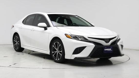 TOYOTA CAMRY 2018 4T1B11HK3JU550199 image