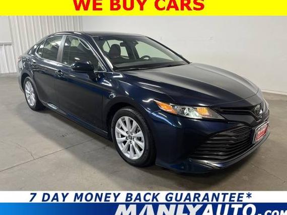 TOYOTA CAMRY 2018 JTNB11HK2J3011692 image