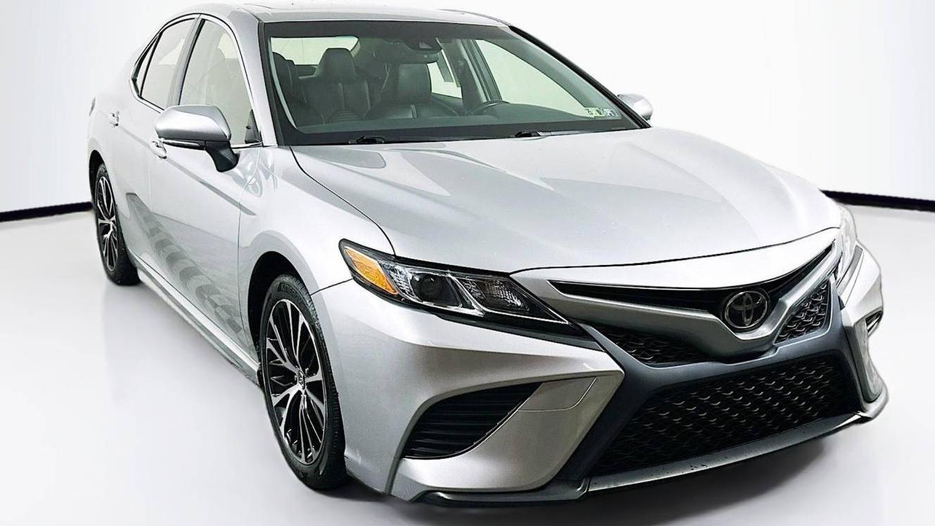 TOYOTA CAMRY 2018 JTNB11HKXJ3016865 image