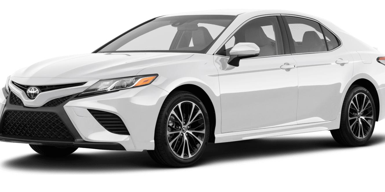 TOYOTA CAMRY 2018 4T1B11HKXJU035393 image