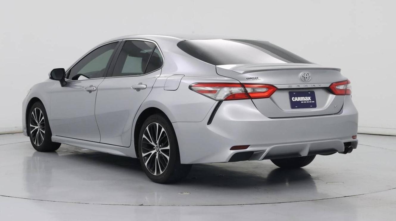 TOYOTA CAMRY 2018 4T1B11HK3JU055257 image