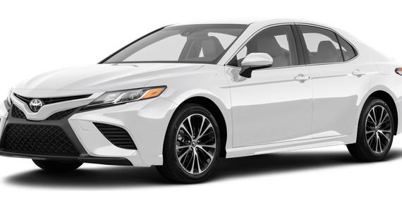 TOYOTA CAMRY 2018 4T1B11HK2JU556480 image