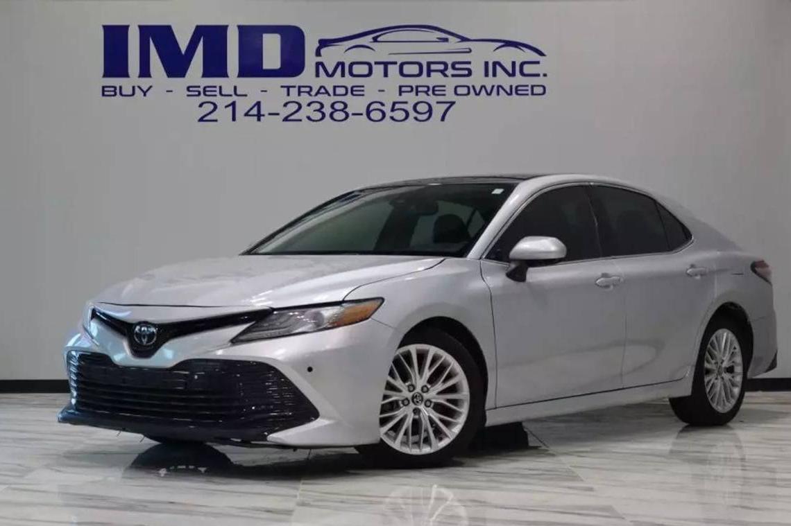 TOYOTA CAMRY 2018 4T1B11HKXJU513747 image