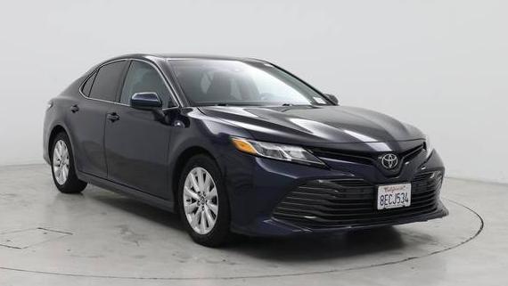 TOYOTA CAMRY 2018 4T1B11HK6JU617247 image