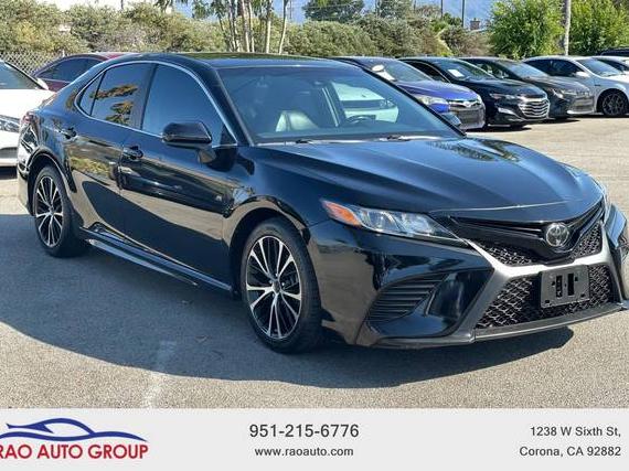 TOYOTA CAMRY 2018 4T1B11HK0JU549852 image