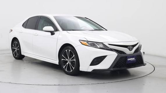 TOYOTA CAMRY 2018 4T1B11HK8JU644238 image