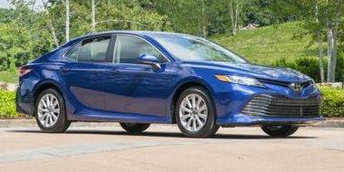 TOYOTA CAMRY 2018 4T1B11HK0JU668663 image