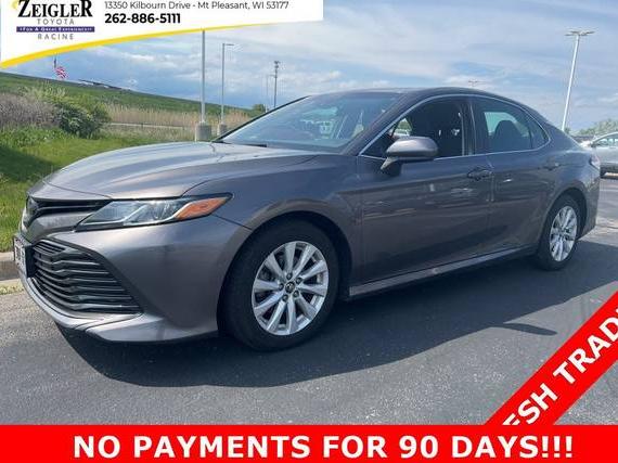 TOYOTA CAMRY 2018 4T1B11HK4JU105051 image