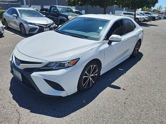 TOYOTA CAMRY 2018 4T1B11HK1JU640922 image