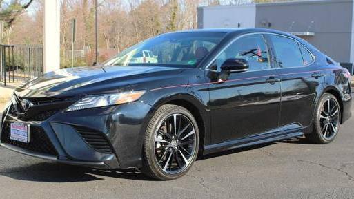 TOYOTA CAMRY 2018 4T1B61HKXJU121613 image