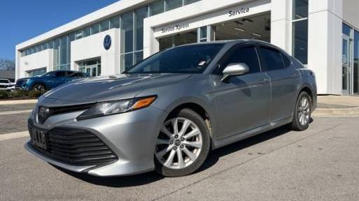 TOYOTA CAMRY 2018 4T1B11HK5JU609480 image