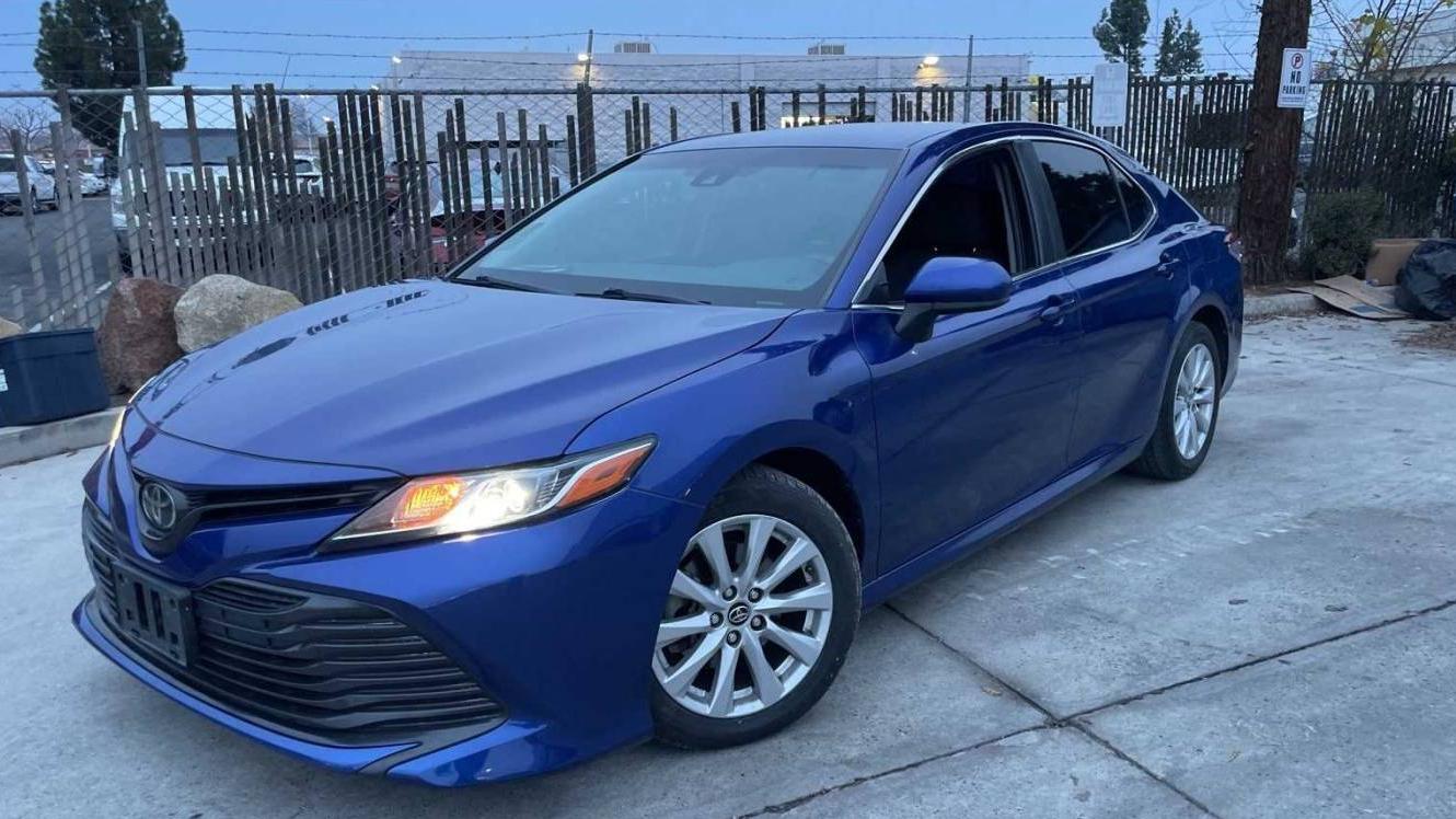 TOYOTA CAMRY 2018 JTNB11HK5J3068565 image