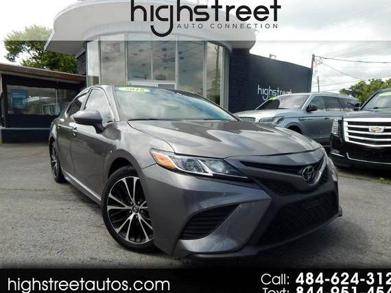 TOYOTA CAMRY 2018 4T1B11HKXJU051917 image