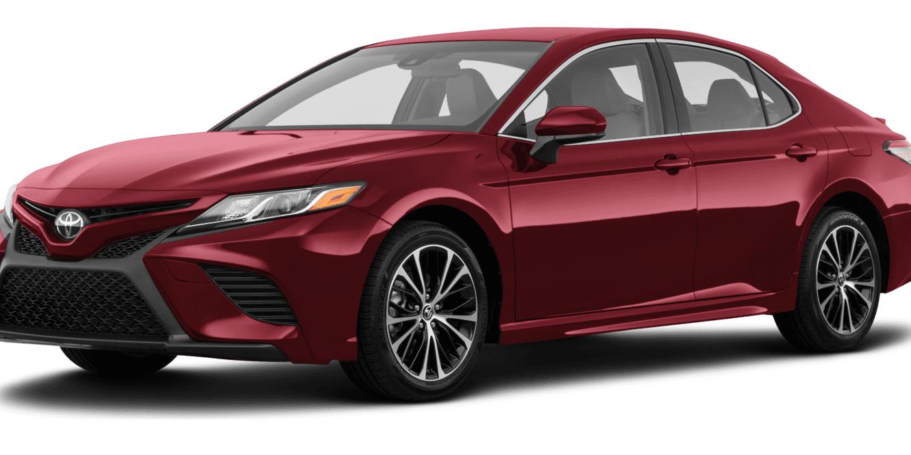 TOYOTA CAMRY 2018 4T1B61HK2JU617733 image