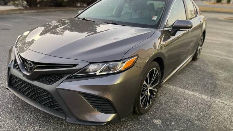 TOYOTA CAMRY 2018 4T1B11HK7JU093123 image