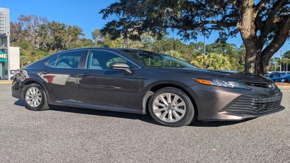 TOYOTA CAMRY 2018 4T1B11HK0JU566733 image