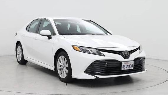 TOYOTA CAMRY 2018 4T1B11HK1JU505164 image