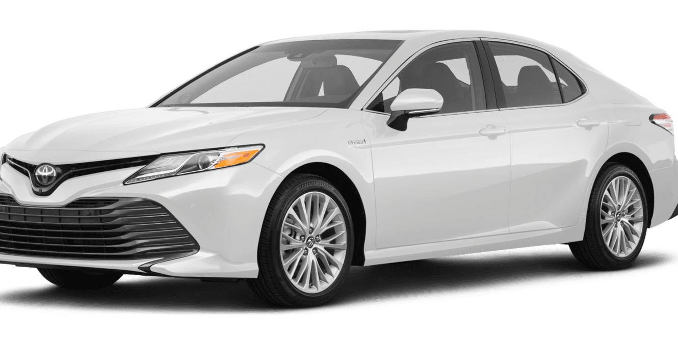 TOYOTA CAMRY 2018 4T1B21HKXJU007803 image