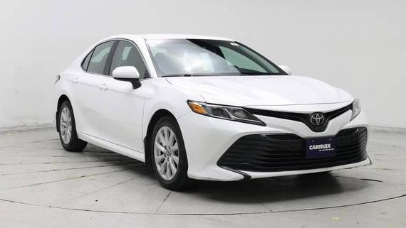TOYOTA CAMRY 2018 4T1B11HK3JU158713 image
