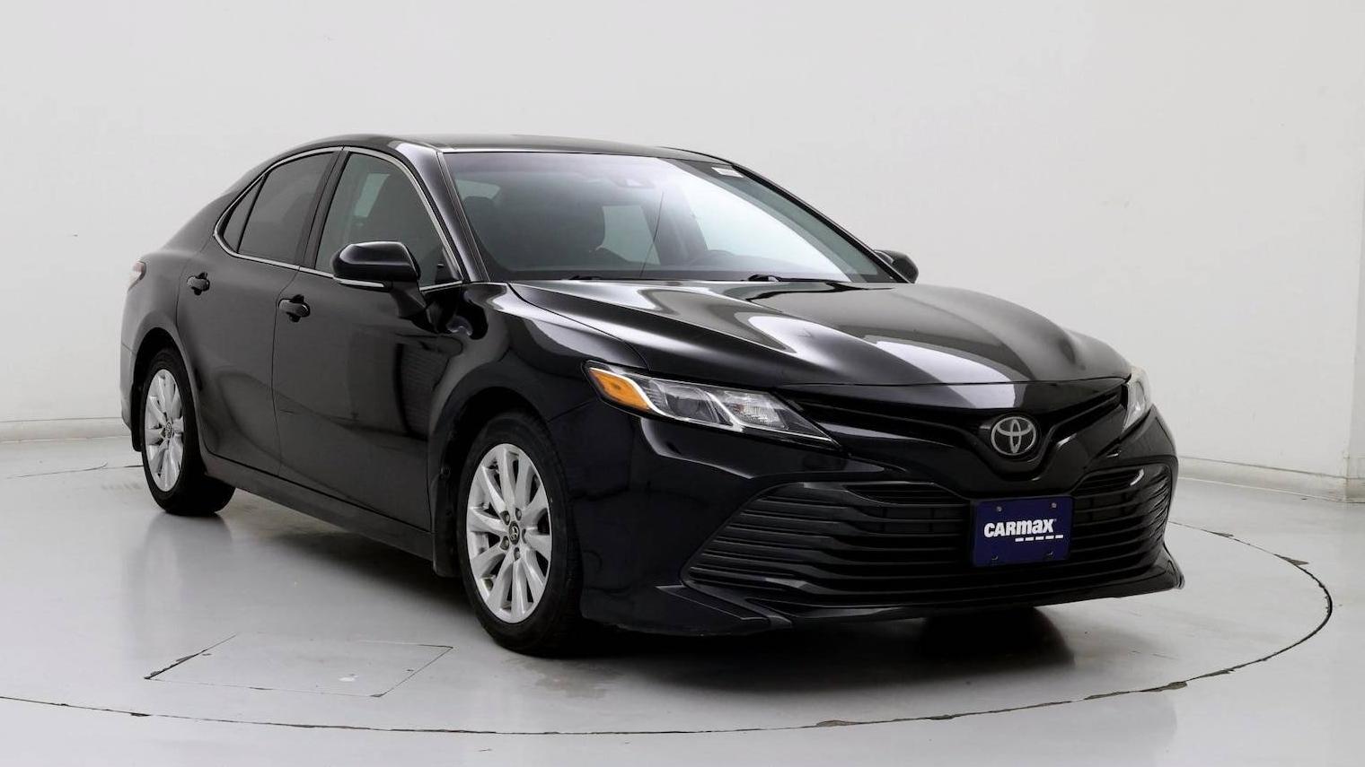 TOYOTA CAMRY 2018 4T1B11HK1JU049974 image