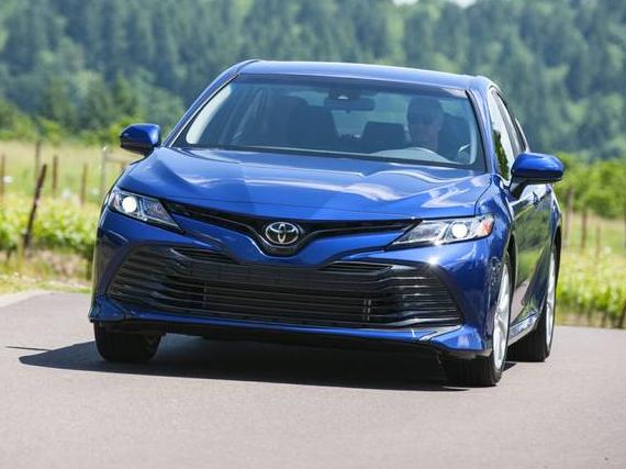 TOYOTA CAMRY 2018 4T1B11HK9JU072581 image TOYOTA CAMRY 2018 4T1B11HK9JU072581 image