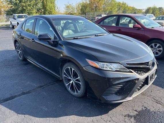 TOYOTA CAMRY 2018 4T1B11HK4JU553757 image