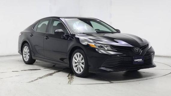 TOYOTA CAMRY 2018 4T1B11HK2JU614216 image