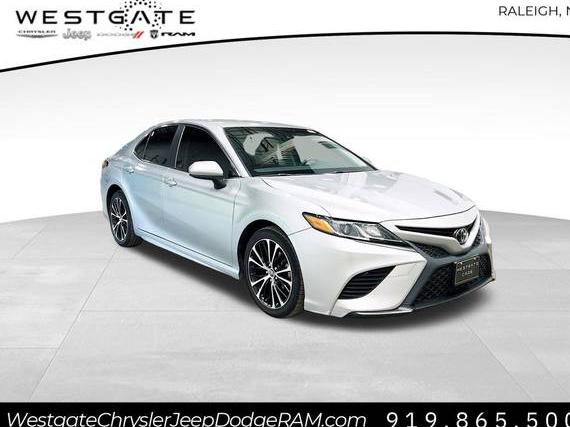 TOYOTA CAMRY 2018 JTNB11HKXJ3045184 image