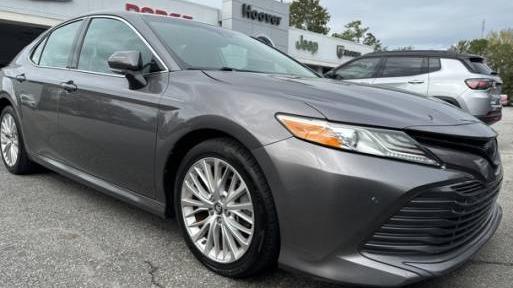 TOYOTA CAMRY 2018 4T1B11HK6JU500400 image