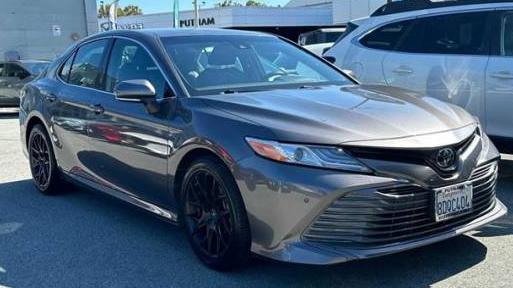 TOYOTA CAMRY 2018 4T1B11HK2JU528596 image