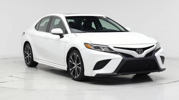 TOYOTA CAMRY 2018 4T1B11HK5JU056913 image
