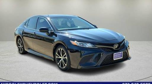 TOYOTA CAMRY 2018 4T1B11HK2JU108501 image