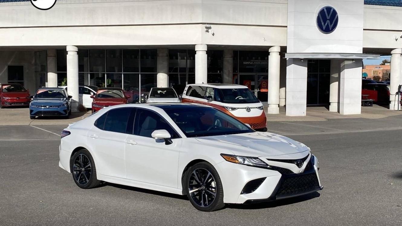 TOYOTA CAMRY 2018 4T1BZ1HK0JU019891 image